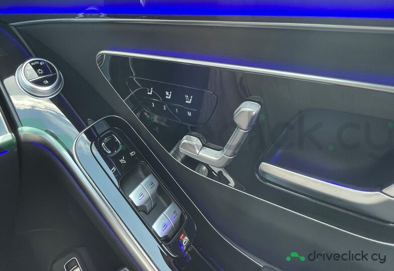 Mercedes S-class Белый