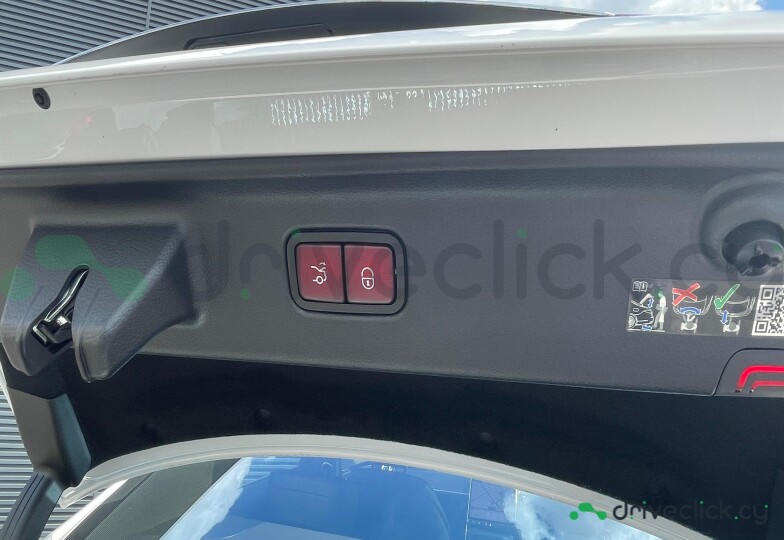 Mercedes S-class Белый