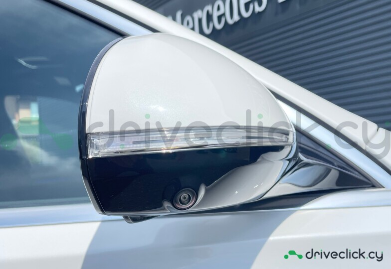 Mercedes S-class Белый