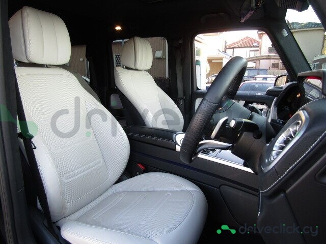 Mercedes G-class Black