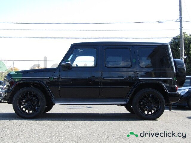 Mercedes G-class Black