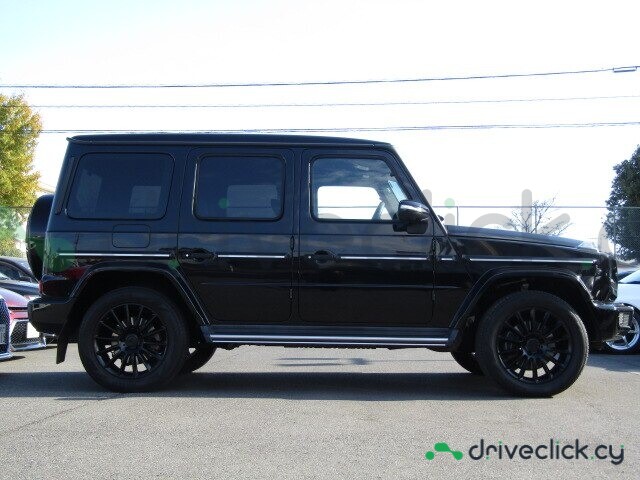 Mercedes G-class Black