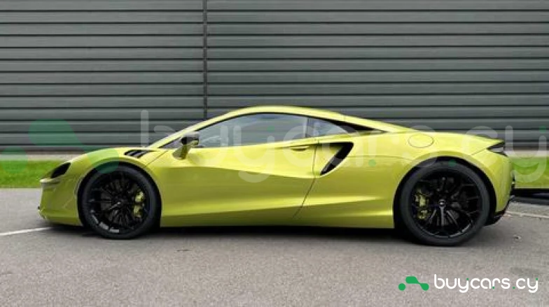 McLaren Artura Зеленый