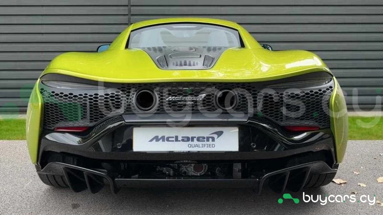 McLaren Artura Зеленый