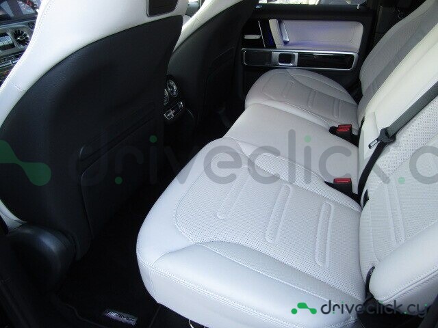 Mercedes G-class Black
