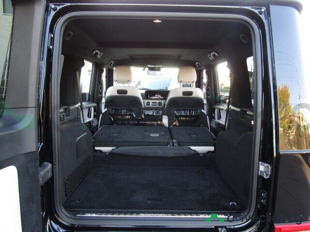 Mercedes G-class Black