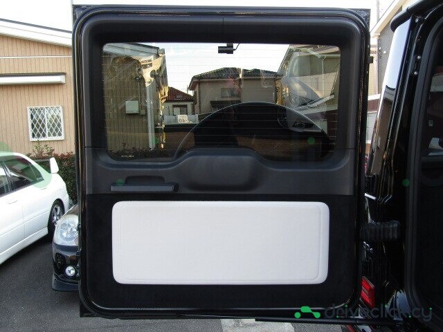 Mercedes G-class Black