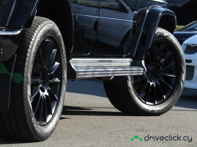 Mercedes G-class Black