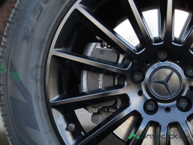Mercedes G-class Black