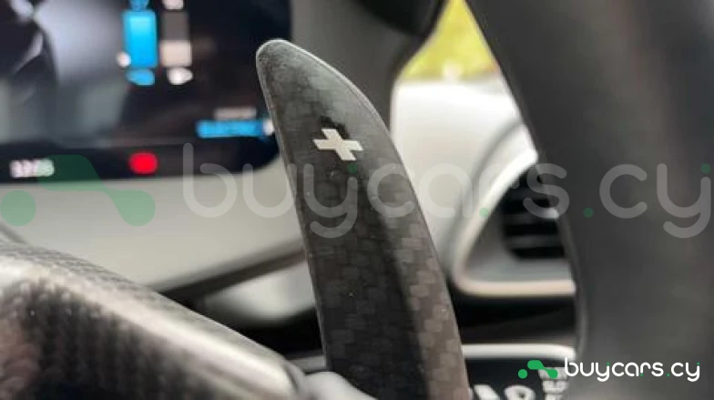 McLaren Artura Зеленый