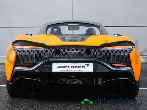 McLaren Artura Оранжевый