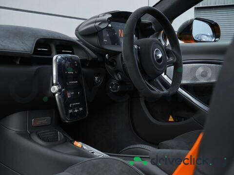 McLaren Artura Оранжевый
