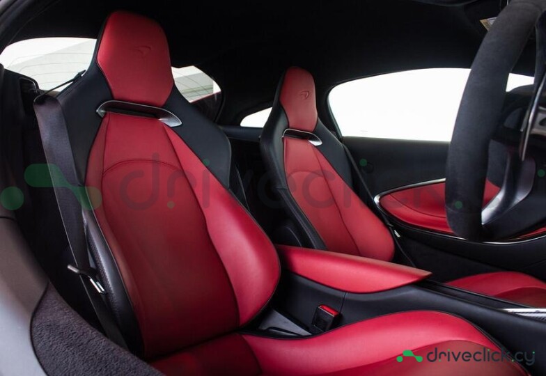 McLaren Artura Красный