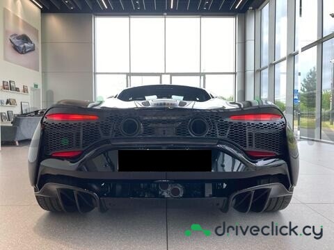 McLaren Artura Black