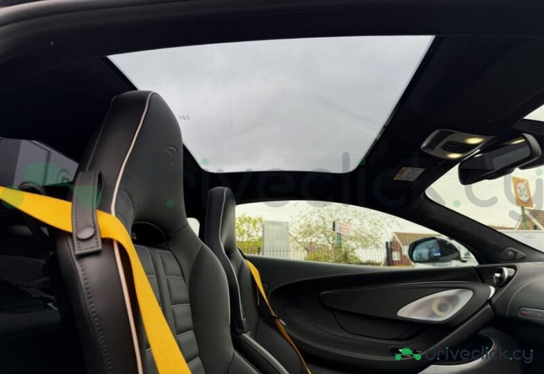 McLaren GT Серый