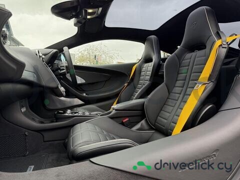 McLaren GT Серый