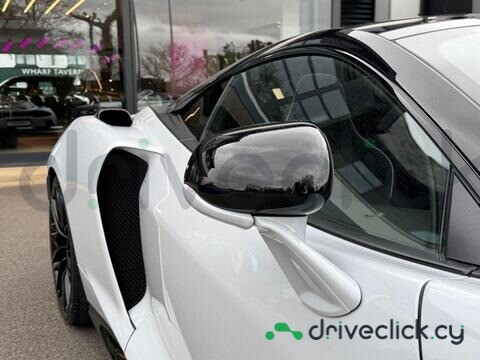McLaren GT Серый