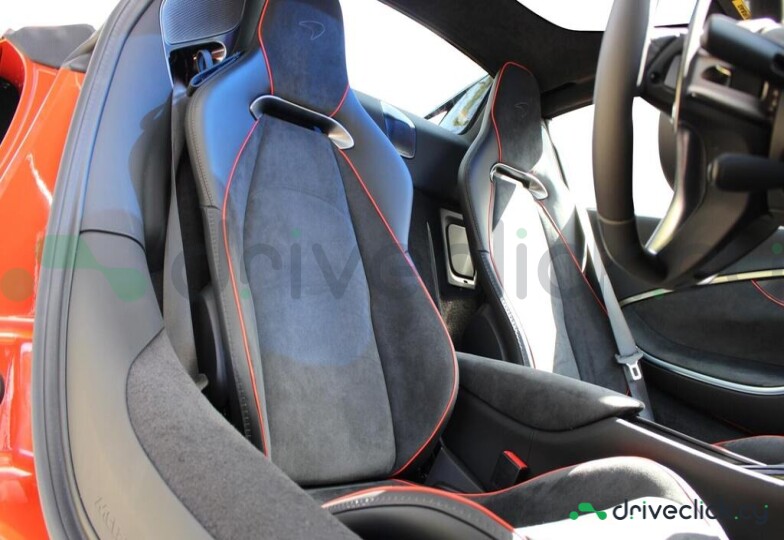 McLaren Artura Red
