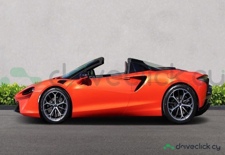 McLaren Artura Red
