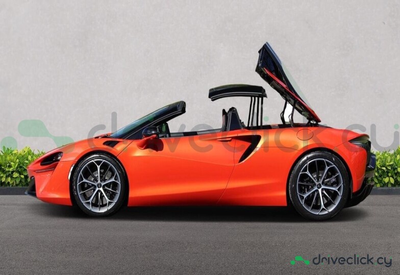 McLaren Artura Red
