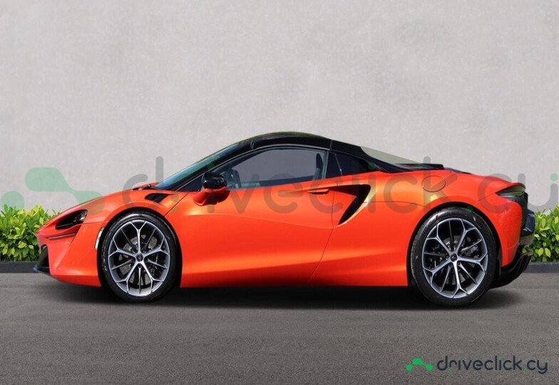 McLaren Artura Red