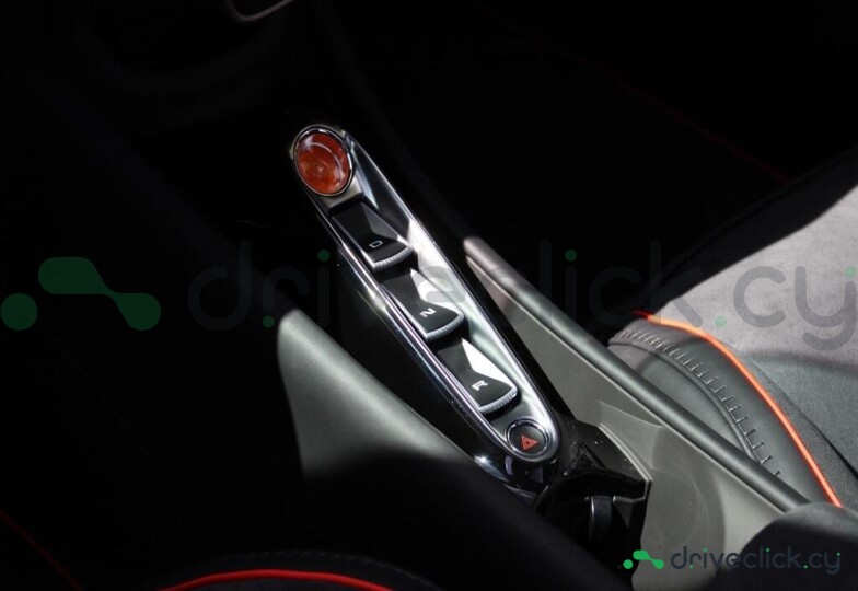 McLaren Artura Red