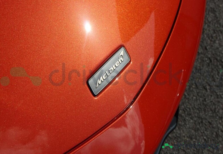 McLaren Artura Red