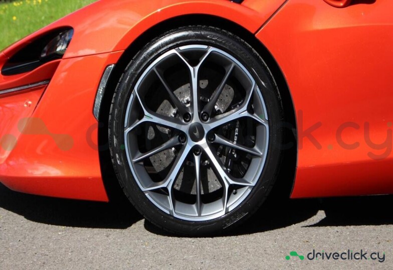 McLaren Artura Red
