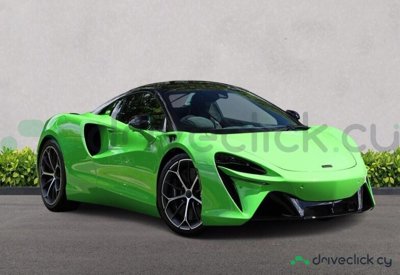 McLaren Artura Green