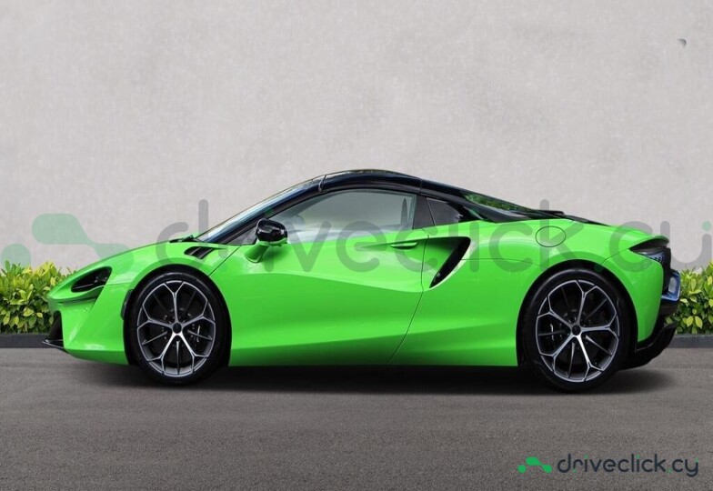 McLaren Artura Green