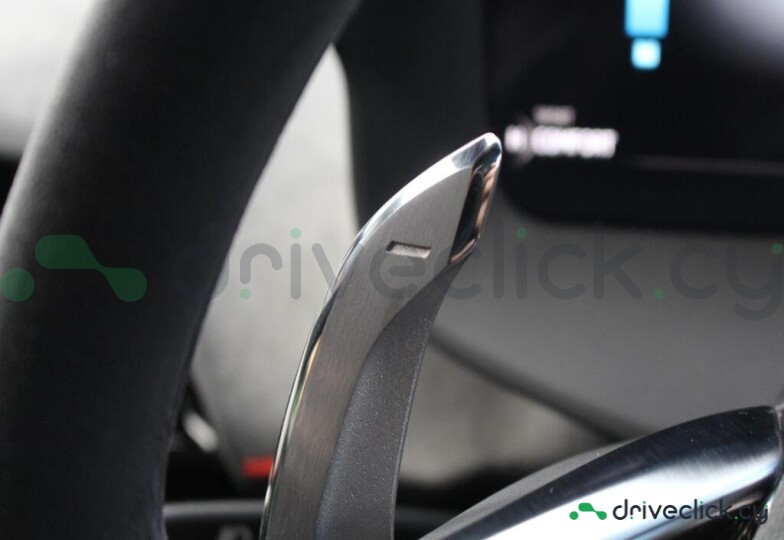 McLaren Artura Green
