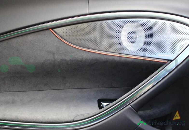 McLaren Artura Green