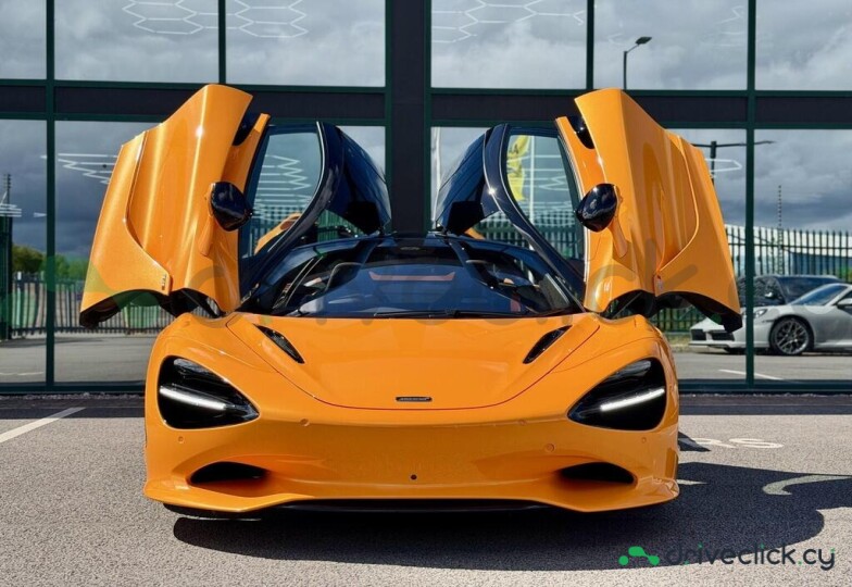 McLaren 750S Orange