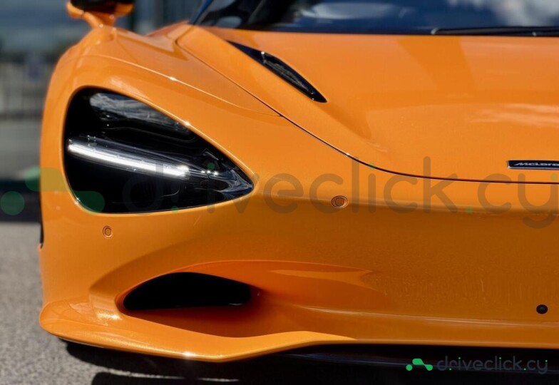 McLaren 750S Orange
