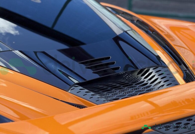 McLaren 750S Orange