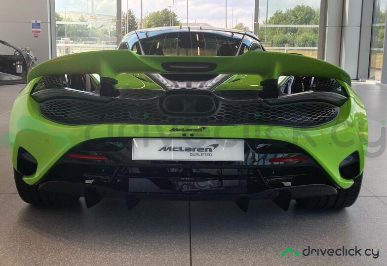 McLaren 750S Green