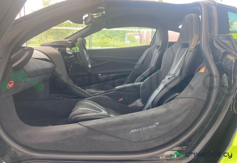 McLaren 750S Green