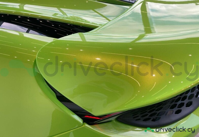 McLaren 750S Green