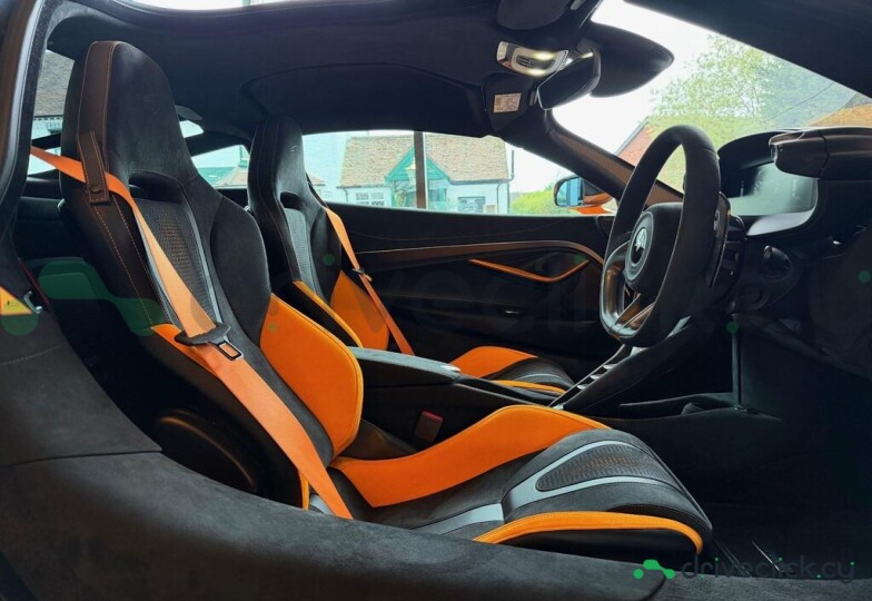 McLaren 750S Orange