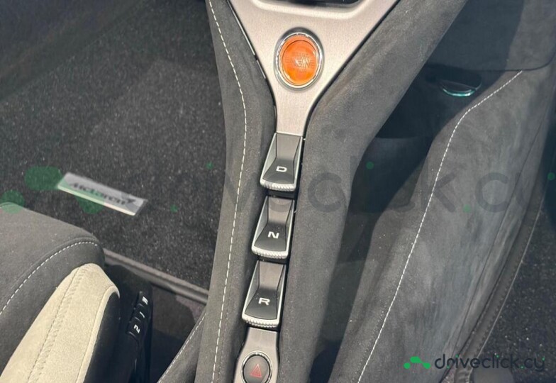 McLaren 750S Green
