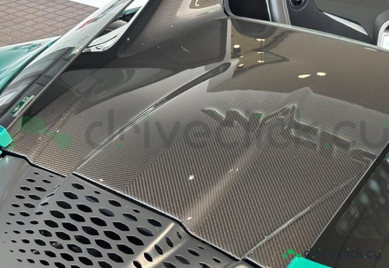 McLaren 750S Green