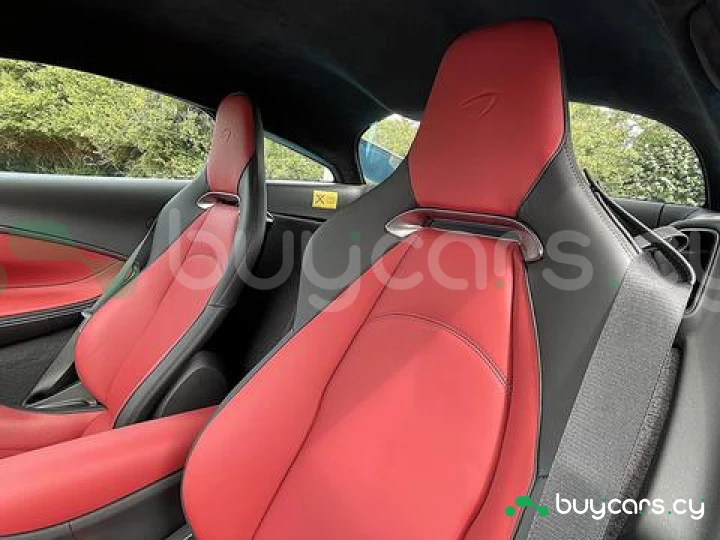 McLaren Artura Синий