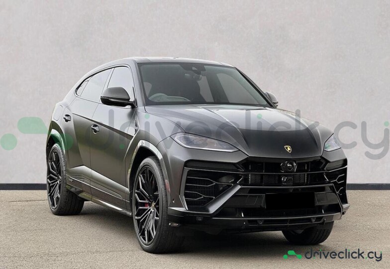 Lamborghini Urus Black