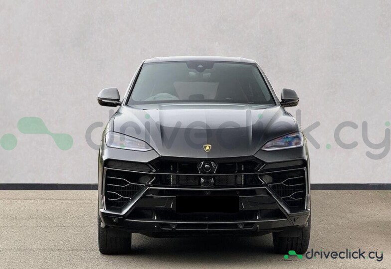Lamborghini Urus Black