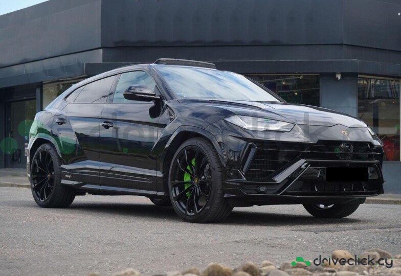 Lamborghini Urus Black