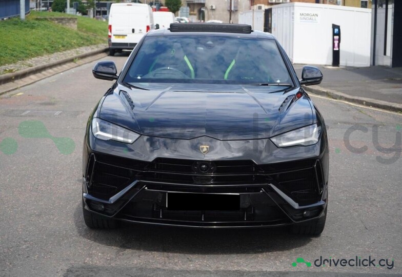 Lamborghini Urus Black