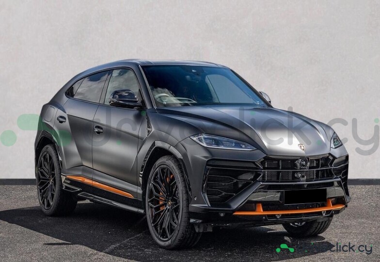 Lamborghini Urus Black