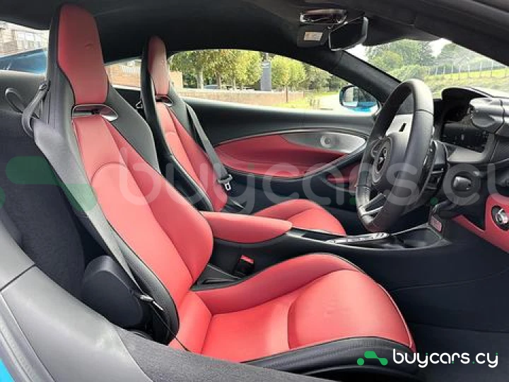 McLaren Artura Синий