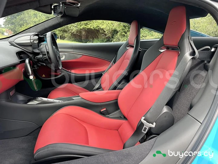 McLaren Artura Синий