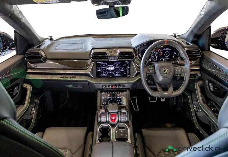 Lamborghini Urus Green